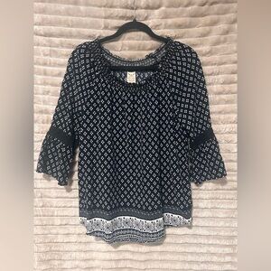 Faded Glory Black and White Floral Blouse